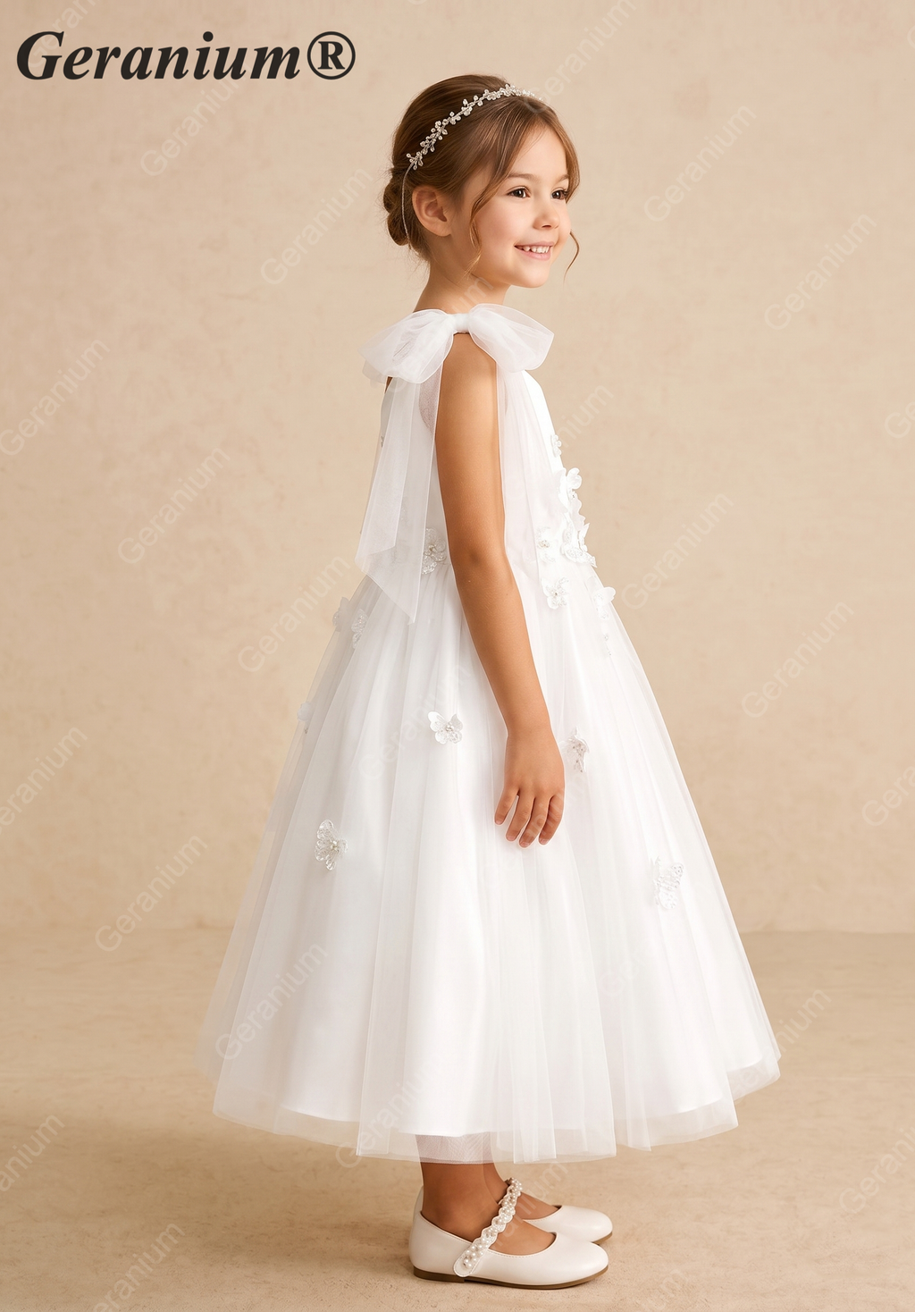 Geranium Elegant White 3D Floral Flower Girl Dress - Fairy Tulle Bow Shoulder V-Neck Princess Gown for Weddings & Parties KD-227