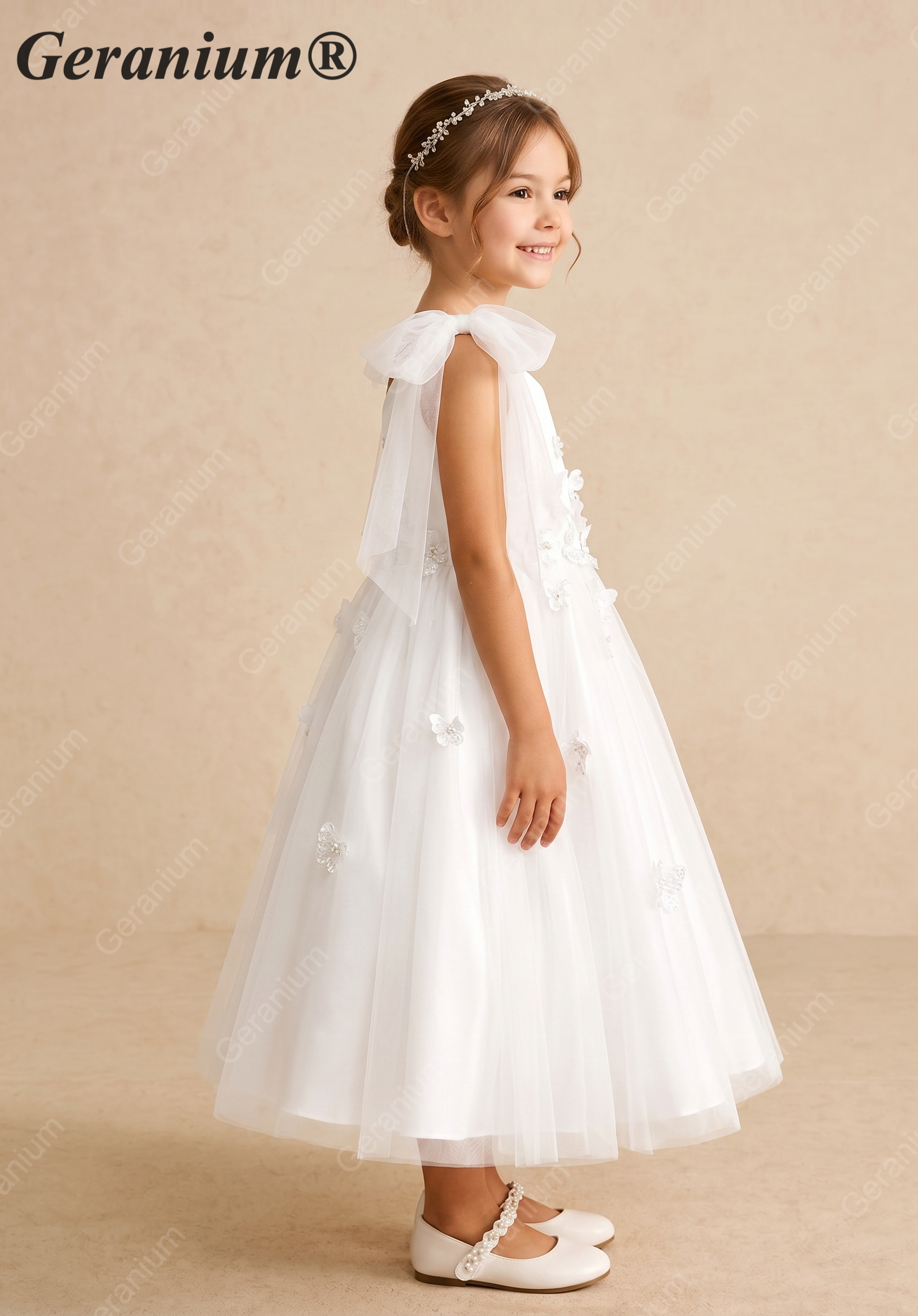 Geranium Elegant White 3D Floral Flower Girl Dress - Fairy Tulle Bow Shoulder V-Neck Princess Gown for Weddings & Parties KD-227