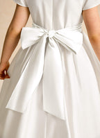 Geranium Elegant White Satin A-Line Flower Girl Dress - Peter Pan Collar Short Sleeve Party Gown with Oversized Back Bow KD-203