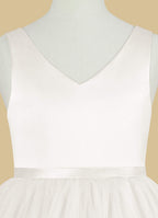 Geranium Simple V-Neck Satin & Tulle Flower Girl Dress - Elegant A-Line Ball Gown with Oversized Back Bow KD-199
