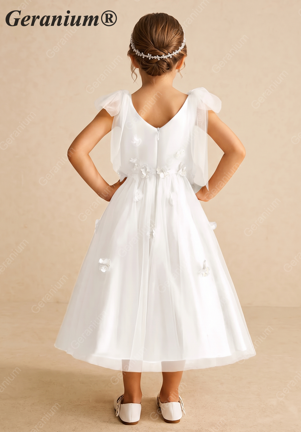Geranium Elegant White 3D Floral Flower Girl Dress - Fairy Tulle Bow Shoulder V-Neck Princess Gown for Weddings & Parties KD-227