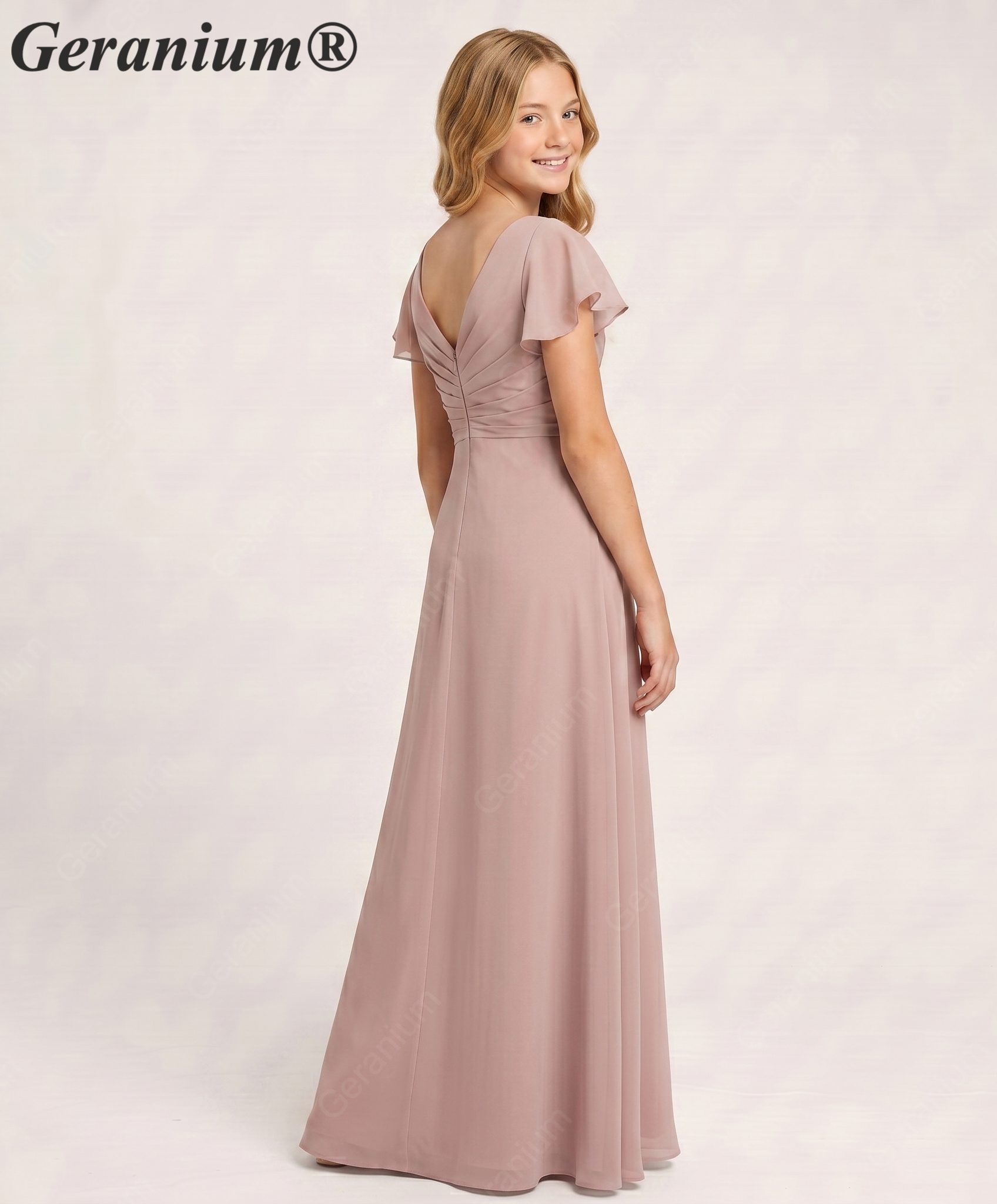 Geranium Elegant Chiffon Flutter Sleeve Junior Bridesmaid Dress with Pleated V-Neck Bodice KD-319 Immagine secondaria del prodotto